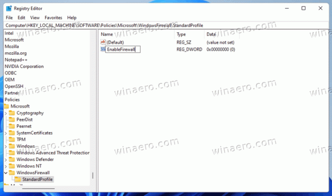 تعطيل جدار الحماية في التسجيل على نظام التشغيل Windows 11