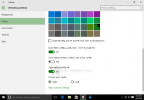 Įgalinkite spalvotas pavadinimo juostas, bet palikite užduočių juostą juodą sistemoje „Windows 10“.
