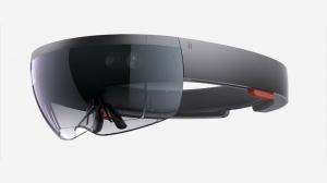Gandai: „Microsoft“ jau dirba su „HoloLens 2.0“.